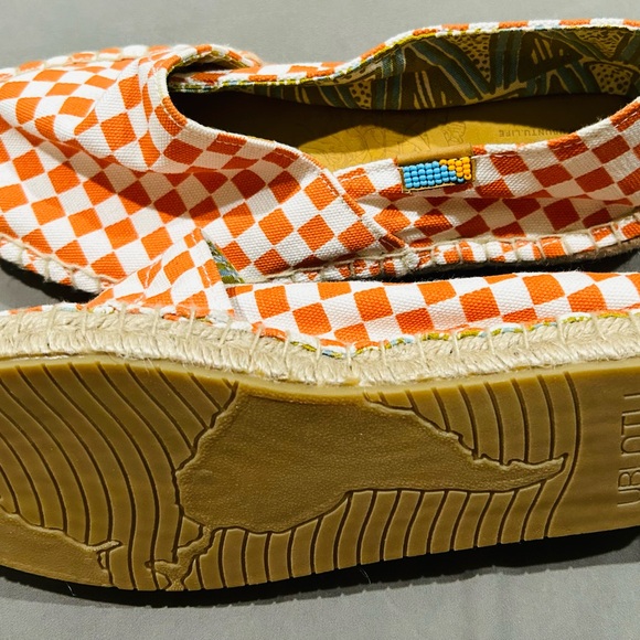 Never worn! Have original bag to go with them. Ubuntu Life shoes. Size 8. - Picture 1 of 1